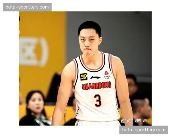 胡明轩投篮命中率降至35.8% 世预赛后状态持续低迷