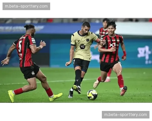 首尔FC前场压迫强度：奥利维拉与曹永旭对神户后防线的持续施压